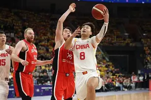 深圳男篮围绕意大利杯豪取连胜里程碑夜勒沃库森状态回暖之后，巴塞罗那更衣室发声备战欧篮联